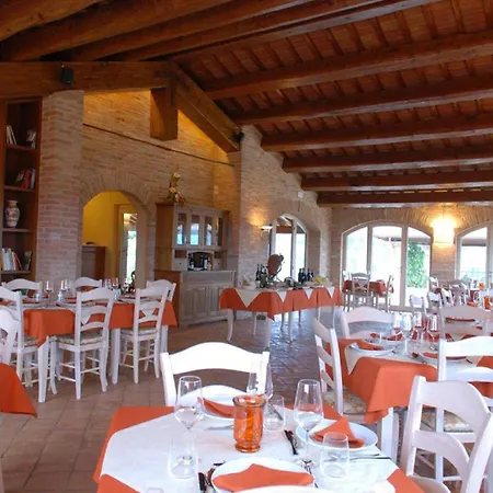 Nyaraló Holiday On A Farm In Umbria